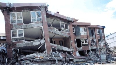 Surviving the Shakes: Elif Guclu’s Insights into the 1999 Earthquake in Turkey
